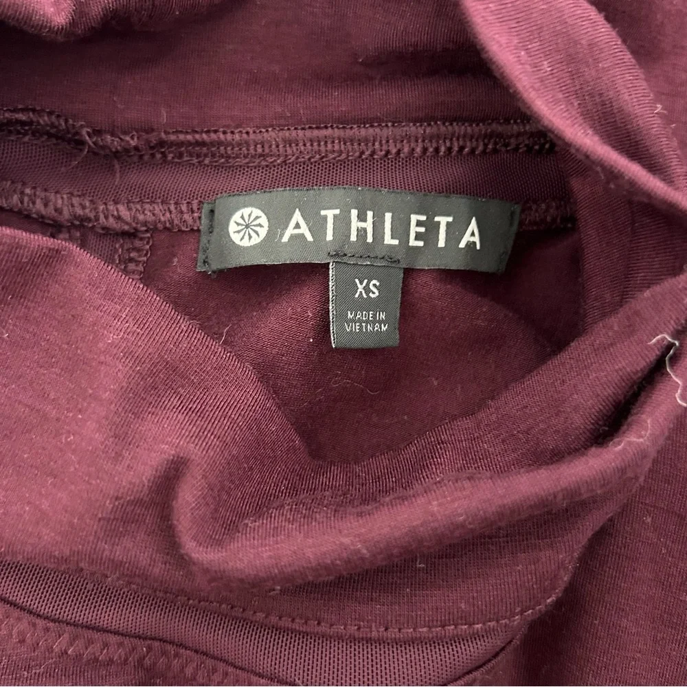Athleta Maroon Sleeveless Mock Neck Top - Picture 3 of 3